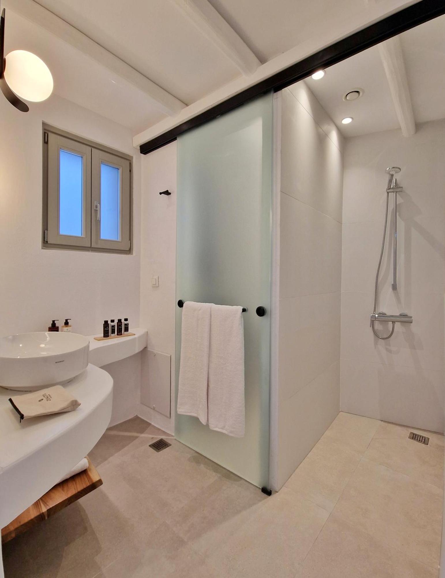 Agada Folegandros Suites & Villas Áno Meriá 외부 사진